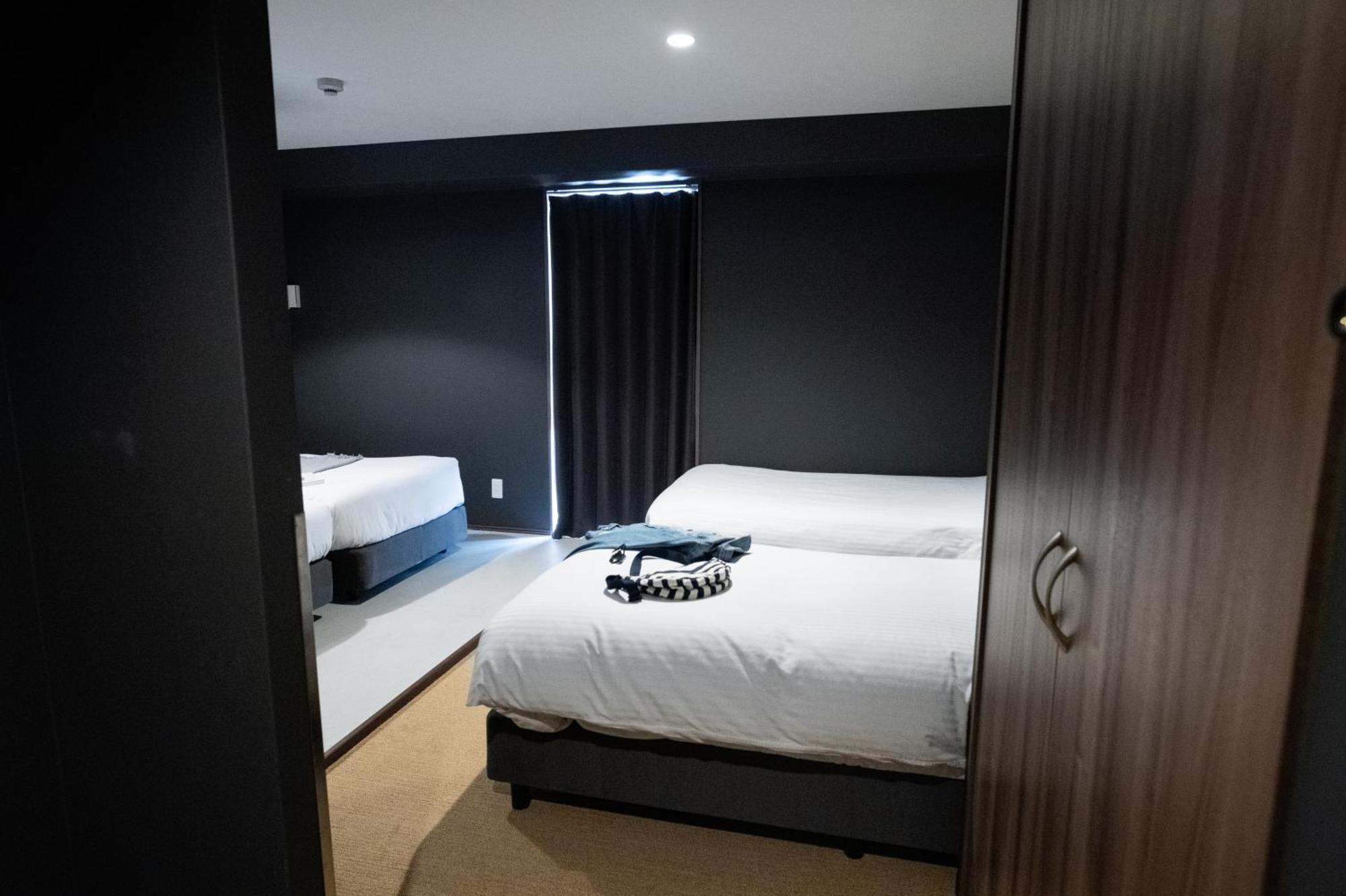 Hotel Wayfarer Shinsaibashi Ōsaka Zimmer foto